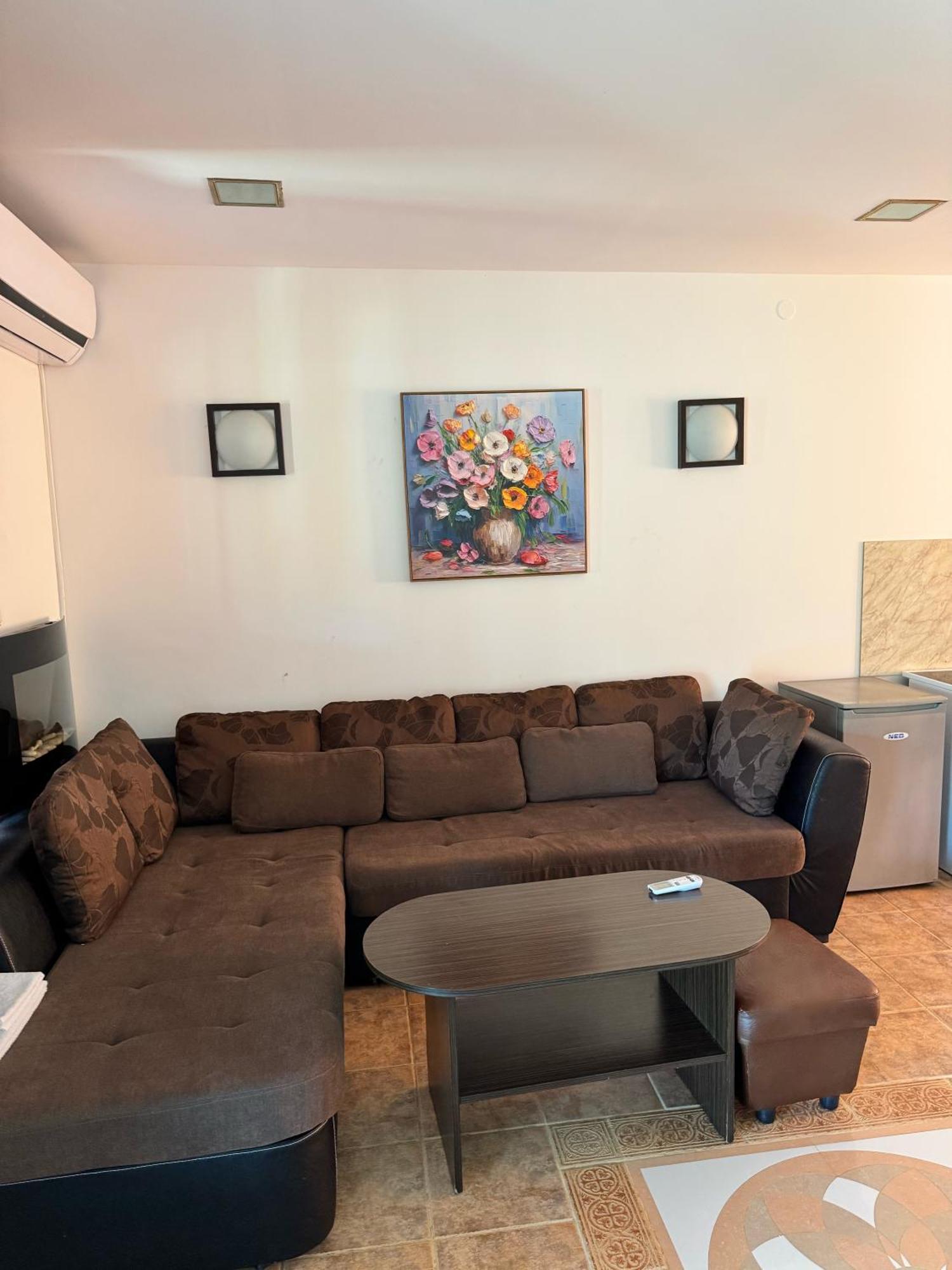 瑟尔尼察 Vip Complex酒店 外观 照片
